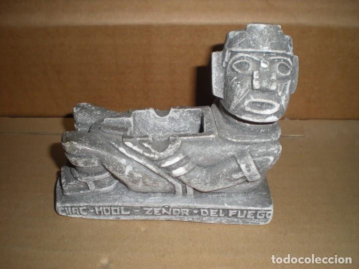 Antiguidades: Escayola pintada recuerdo: chac mool se&ntilde;or del fuego,  6x13x11cm