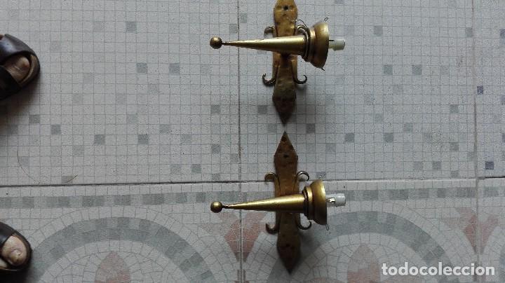 Antig&uuml;edades: Par de apliques antiguos - Foto 2