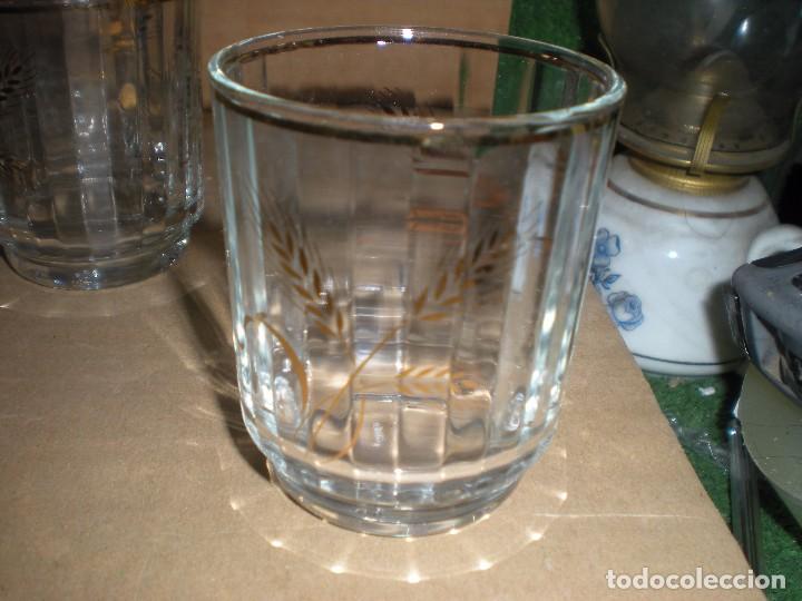 Antiguidades: 4 vasos de cristal con espigas cromadas d7cm h8cm