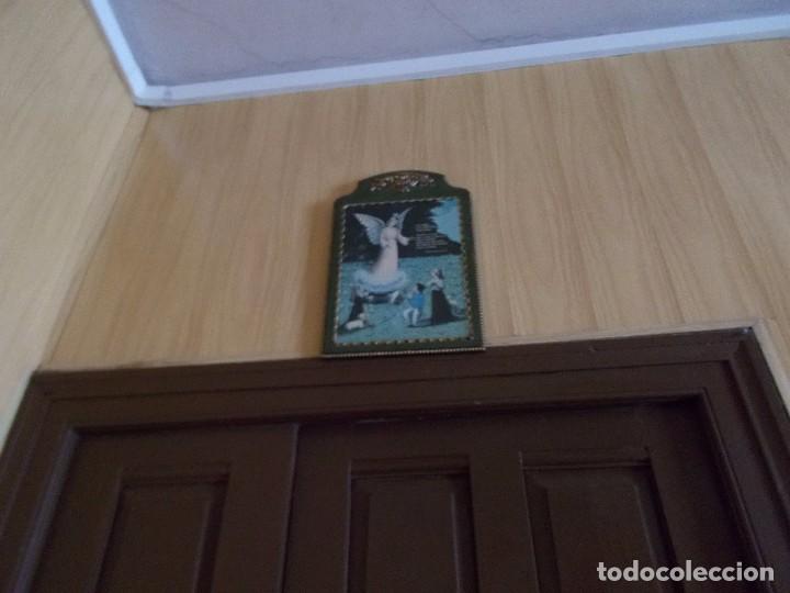 Antiguidades: Cuadro con Angel de la guarda ,mide 35x20 aprox