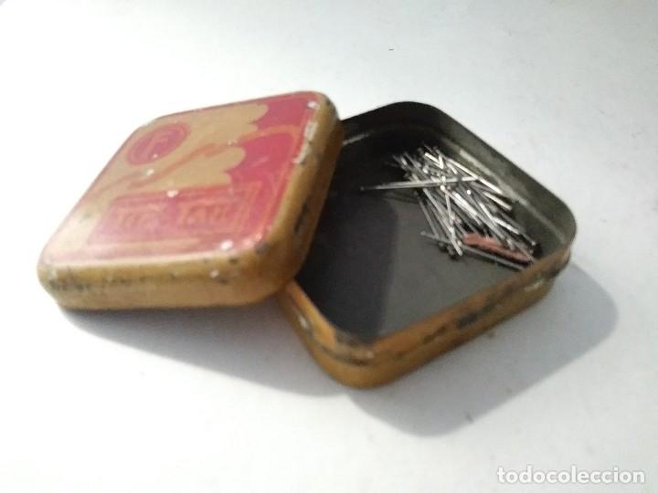 Antig&uuml;edades: caja de metal TIK TAK - Foto 2
