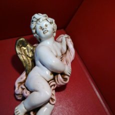 Antigüedades: ANTIGÜO ANGEL,ANGELITO,QUERUBIN EN CERAMICA ESMALTADA PAN ORO 29 X 14 CM .. Lote 95214227