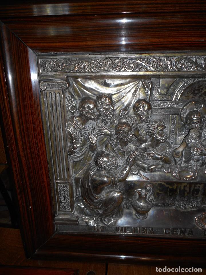 Antig&uuml;edades: Santa cena de metal en relieve - Foto 3