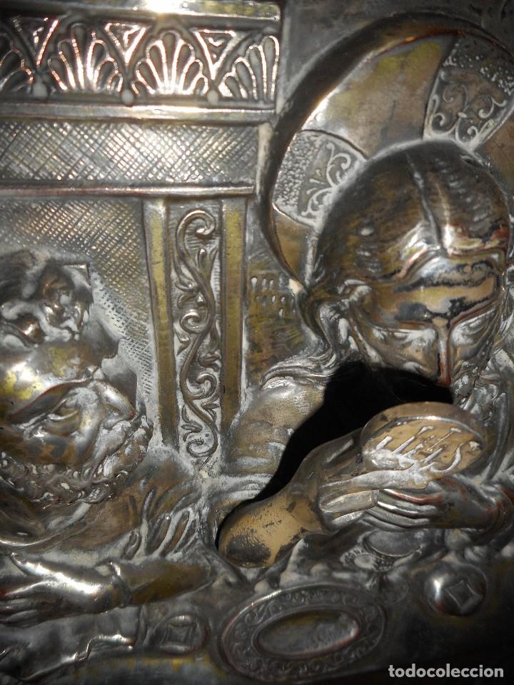 Antig&uuml;edades: Santa cena de metal en relieve - Foto 7