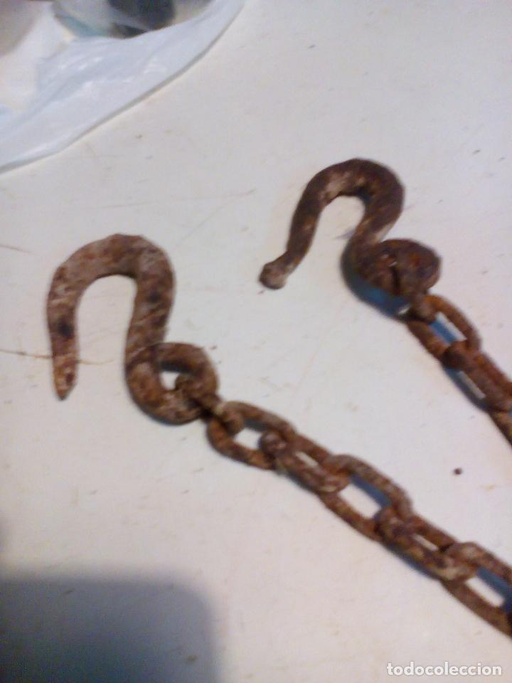 Antig&uuml;edades: horcate de madera con cadenas - Foto 3