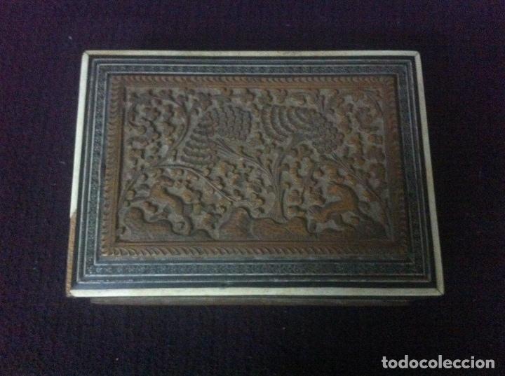 Antig&uuml;edades: Caja antigua - Foto 3