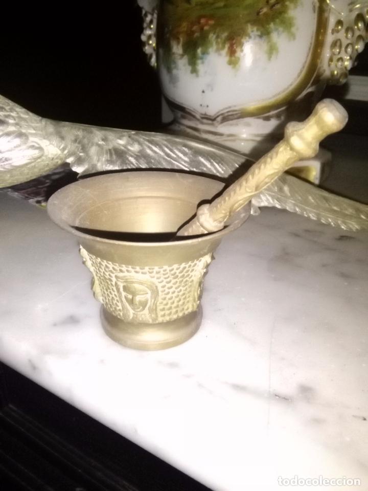 Antig&uuml;edades: antiguo ALMIREZ O MORTERO CON CARAS - Foto 1