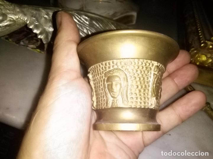 Antig&uuml;edades: antiguo ALMIREZ O MORTERO CON CARAS - Foto 4