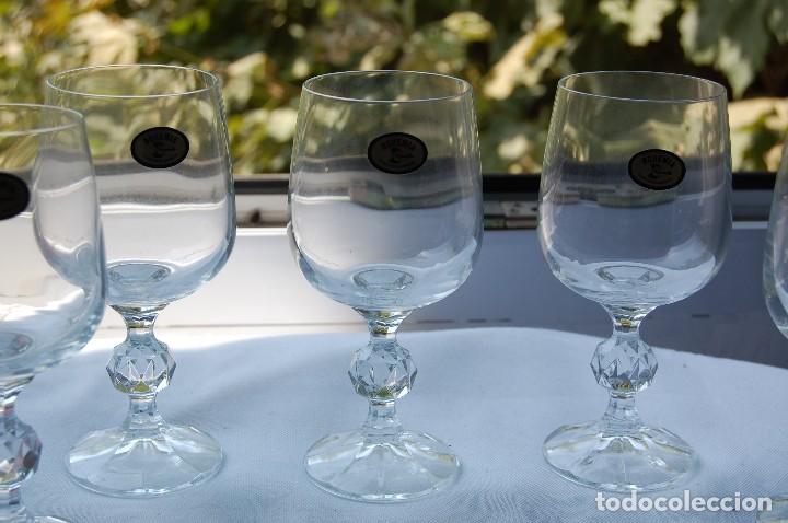 Antig&uuml;edades: 6 copas de cristal tallado. - Foto 1