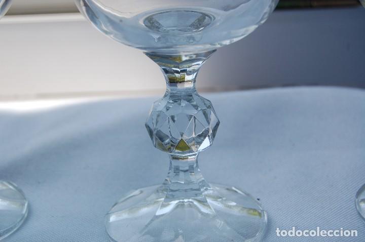 Antig&uuml;edades: 6 copas de cristal tallado. - Foto 7