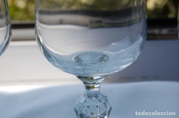 Antig&uuml;edades: 6 copas de cristal tallado. - Foto 8