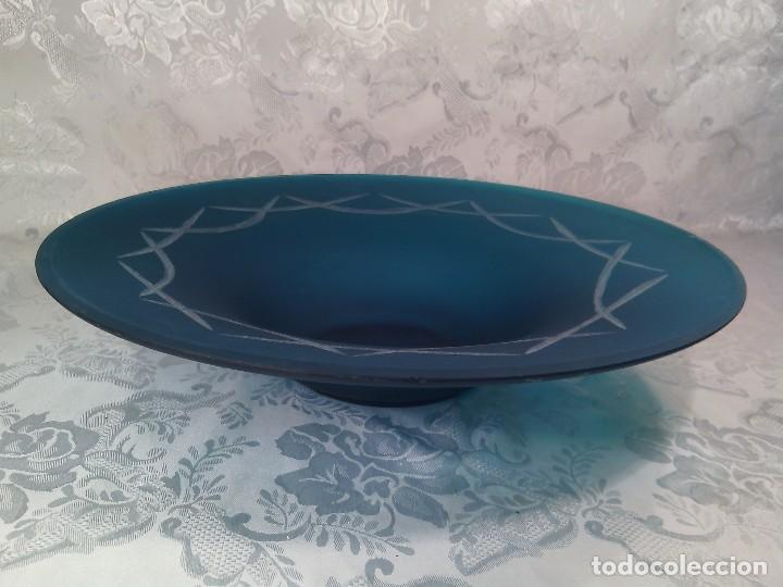 Antiquit&eacute;s: GRAN CENTRO. CRISTAL MURANO VELATO TALLADO. CIRCA 1970.