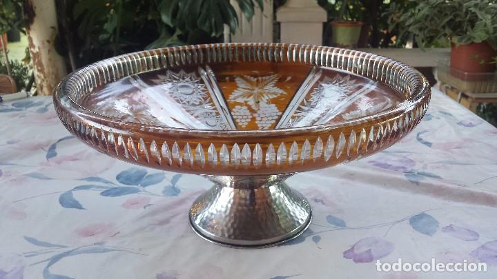 Antig&uuml;edades: antiguo centro de mesa de cristal tallado - Foto 1