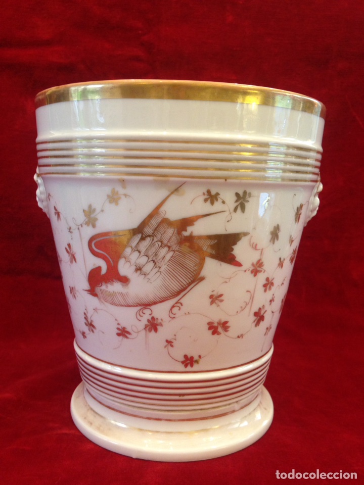 Antig&uuml;edades: Macetero de porcelana con base, siglo XIX - Foto 1