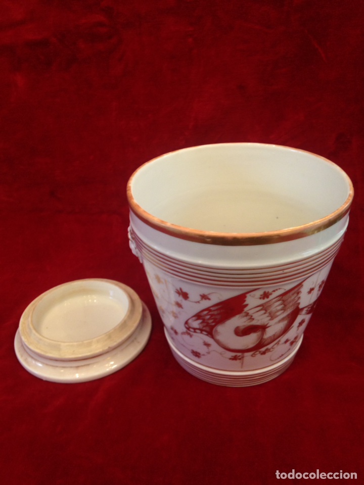 Antig&uuml;edades: Macetero de porcelana con base, siglo XIX - Foto 2