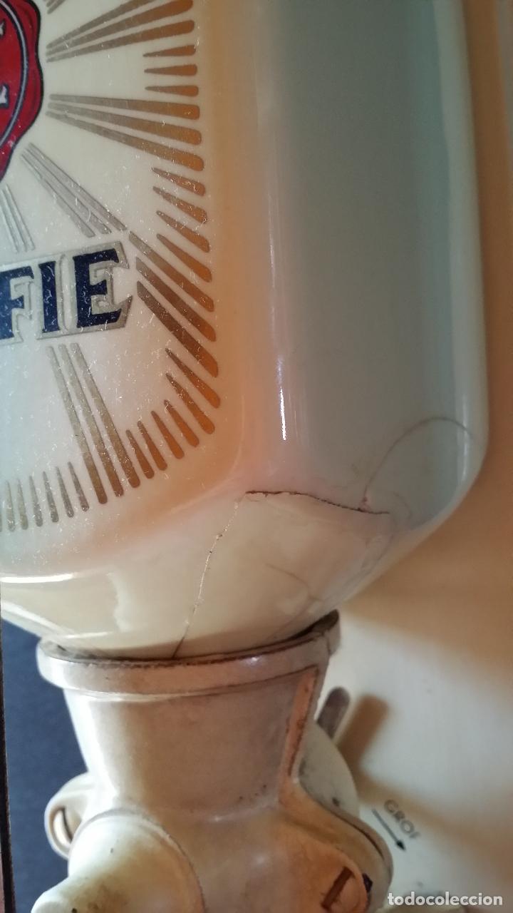 Antig&uuml;edades: Molino de caf&eacute; de pared - Foto 4