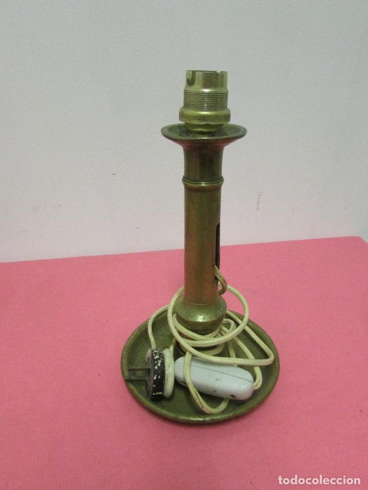 Antig&uuml;edades: Pie de lampara con cable de bronce #. - Foto 1