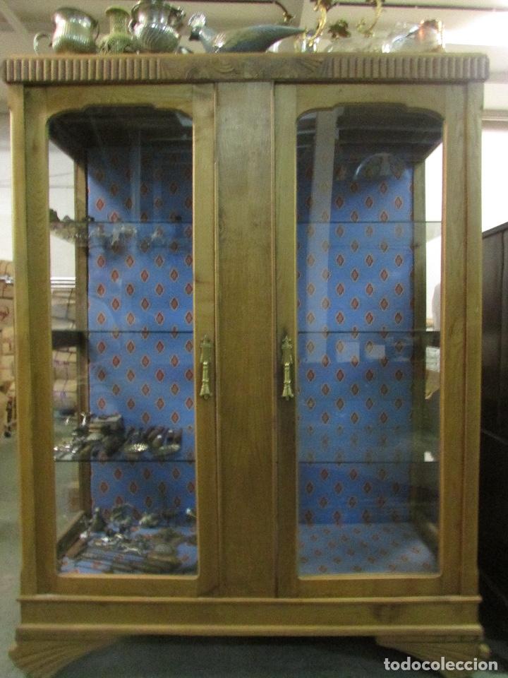 Antig&uuml;edades: Mueble vitrina # - Foto 1