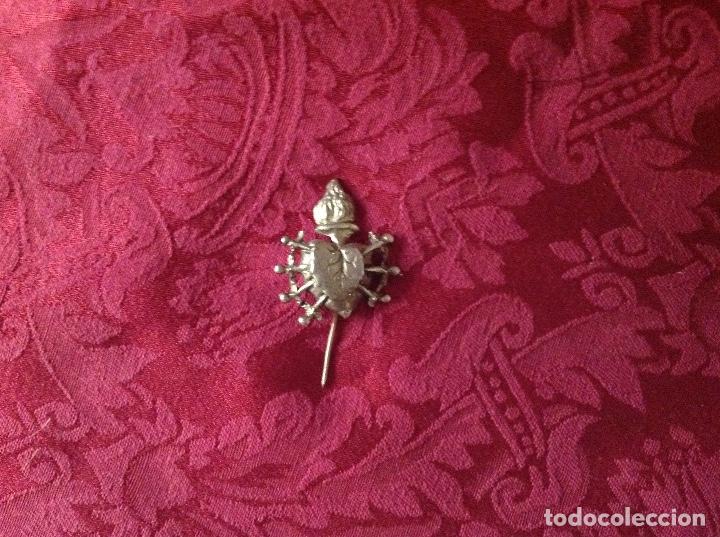 Antig&uuml;edades: CORAZ&Oacute;N CON PU&Ntilde;ALES PARA VIRGEN - Foto 1