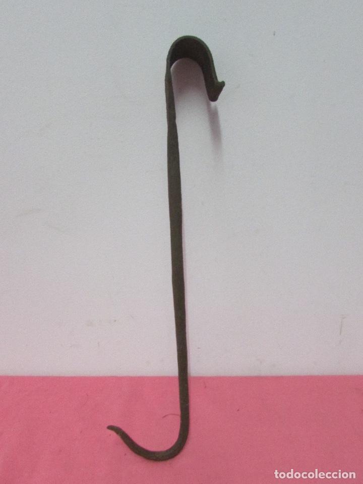 Antig&uuml;edades: Colgador para ollas # - Foto 1
