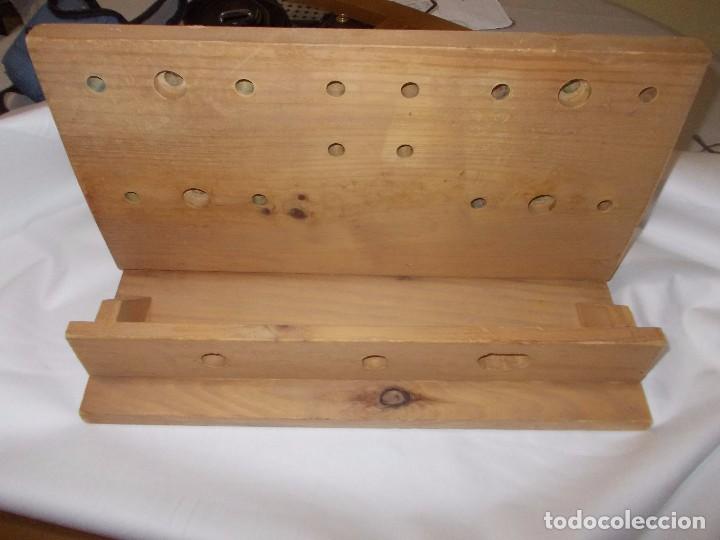 Antig&uuml;edades: repisa de madera - Foto 1