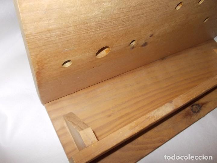 Antig&uuml;edades: repisa de madera - Foto 2