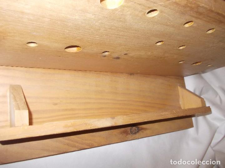 Antig&uuml;edades: repisa de madera - Foto 5
