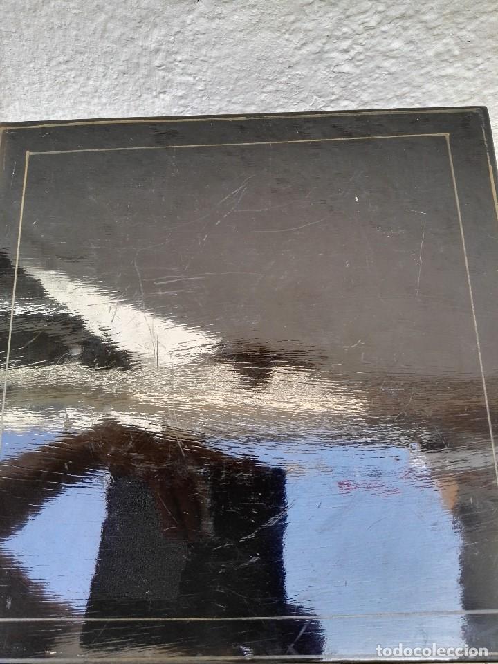 Antig&uuml;edades: Mesa alta lacada o pintada en negro y decorada a mano. - Foto 6