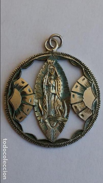 Antig&uuml;edades: Medalla de virgen sin catalogar de 3,5 cms de diametro - Foto 1