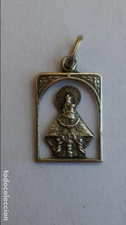 Antig&uuml;edades: Medalla de virgen sin catalogar de 1,7 x 1,1 cms - Foto 1