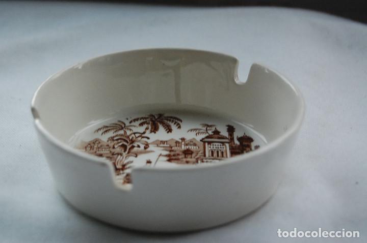Antig&uuml;edades: Cenicero de 11 cm. de di&aacute;metro - Foto 2