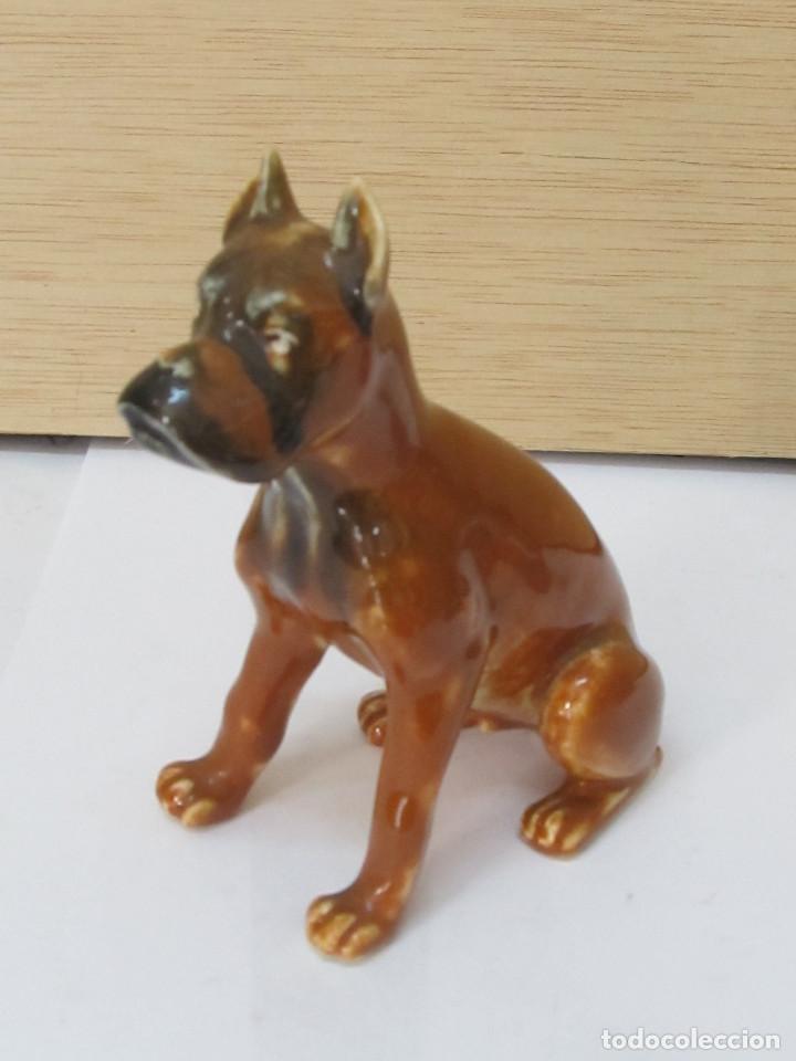 PERRO DE PORCELANA