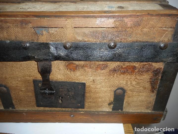 Antig&uuml;edades: Peque&ntilde;o ba&uacute;l de viaje en madera - Foto 7