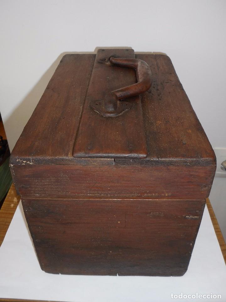 Antig&uuml;edades: MALETIN- BAUL DE MADERA - Foto 4