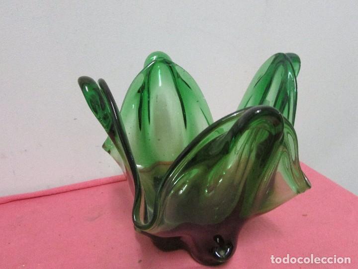 Antig&uuml;edades: Jarr&oacute;n verde de cristal soplado # - Foto 1
