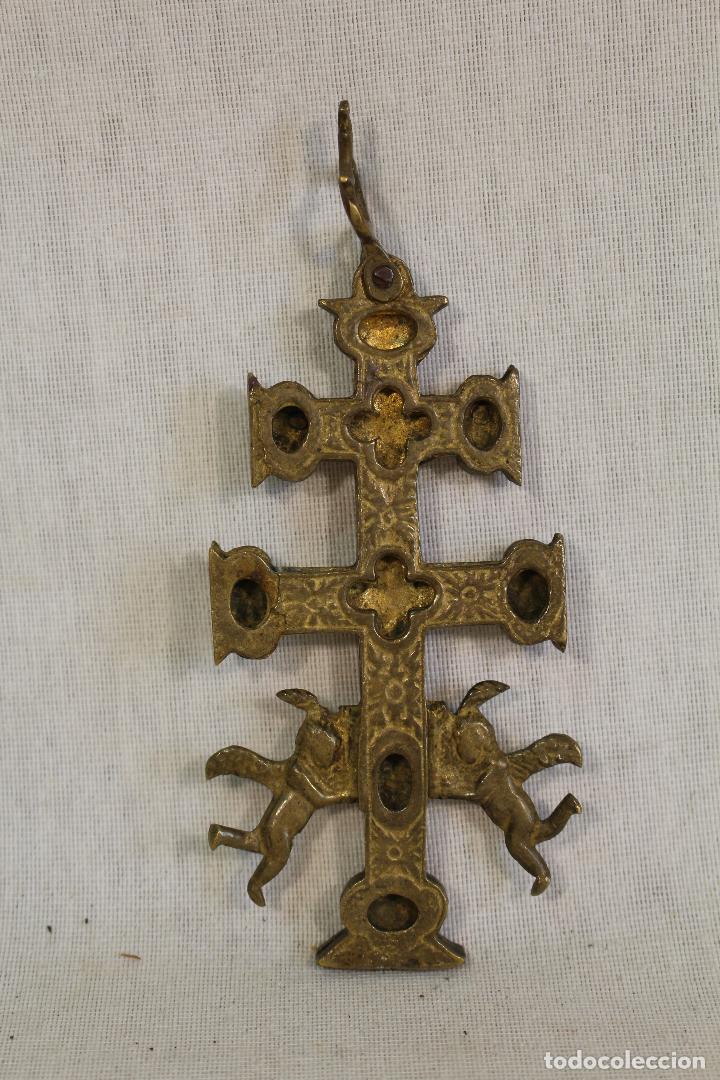 Antig&uuml;edades: cruz antigua de caravaca en bronce - Foto 3