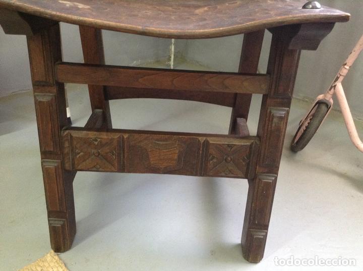 Antig&uuml;edades: Silla castellana de madera de roble - Foto 3