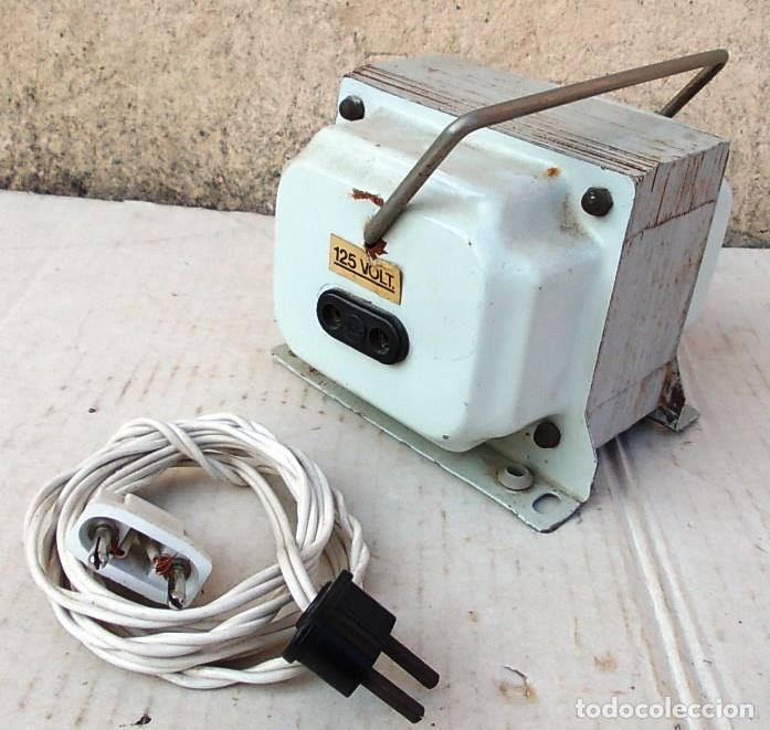 Antig&uuml;edades: AUTO TRANSFORMADOR REVERSIBLE funcionando 750 voltiamperios . 125-220V y 220v-125 torozam