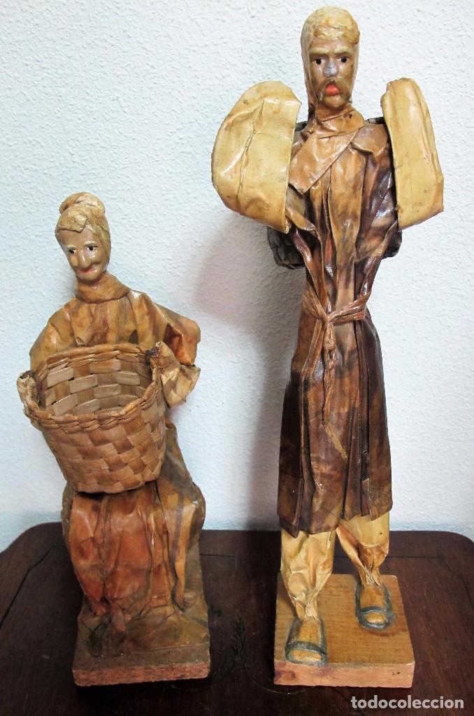 Antig&uuml;edades: ESCULTURA DE PAPEL, PAREJA DE PESCADORES ANCIANOS CHINOS