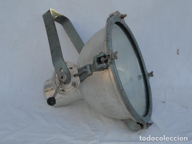 Antig&uuml;edades: FOCO REDONDO CON FORMA DE CAMPANA. - Foto 3