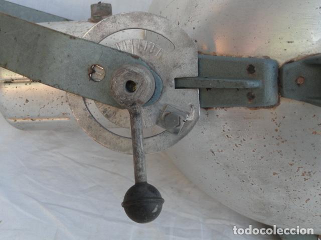 Antig&uuml;edades: FOCO REDONDO CON FORMA DE CAMPANA. - Foto 5
