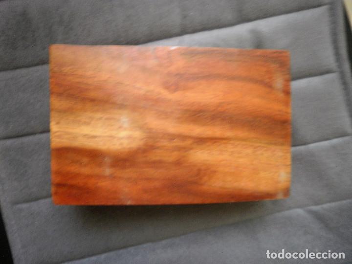 Antig&uuml;edades: Caja de madera. - Foto 4