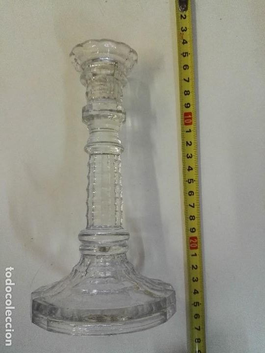 Antig&uuml;edades: Candelabro, portavelas de cristal - Foto 1