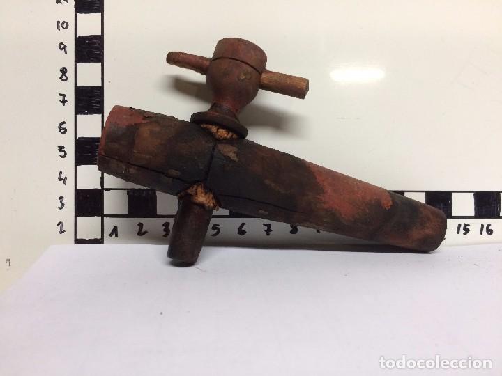 Antig&uuml;edades: GRIFO MADERA PARA TONEL ( O ) - Foto 2