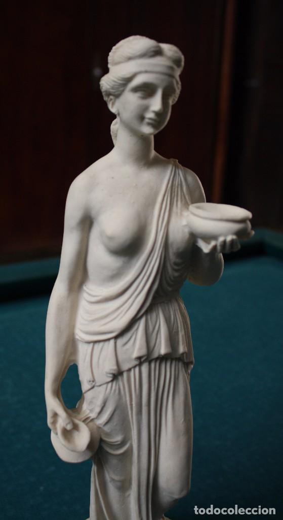 Antig&uuml;edades: Figura en escayola. Ref. 6063 - Foto 3