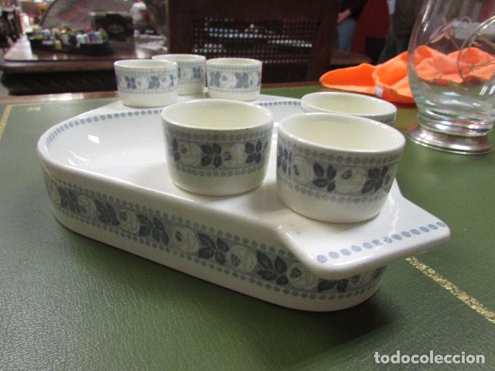 Antig&uuml;edades: Bandeja aperitivo con 6 vasos # - Foto 2