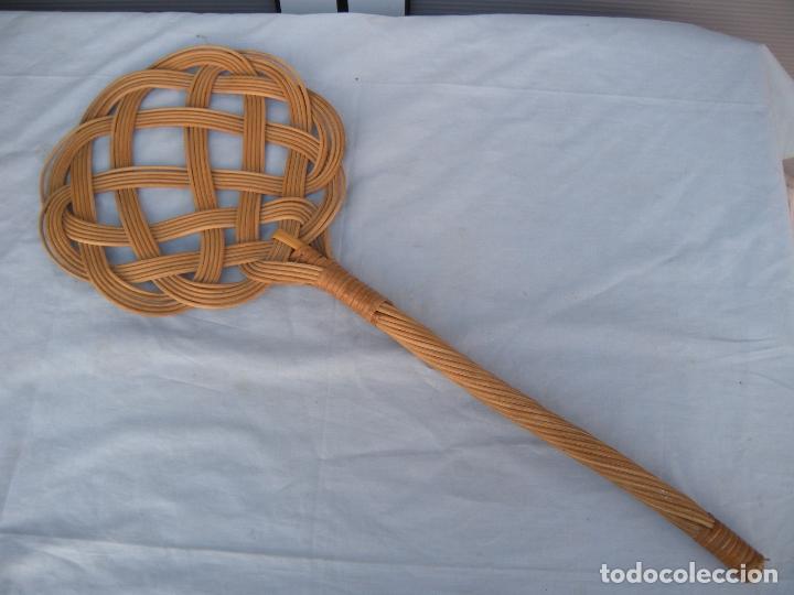Antig&uuml;edades: ANTIGUO ESPOLSADOR DE RATTAN - Foto 1