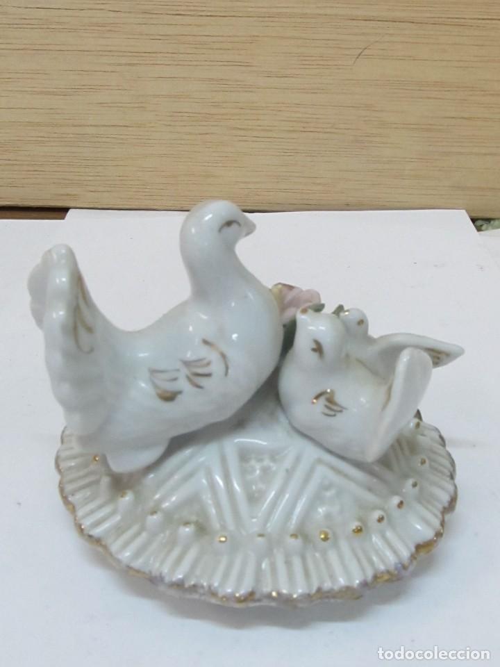 Antig&uuml;edades: CENTRO DE MESA - P&Aacute;JAROS DE PORCELANA - Foto 3