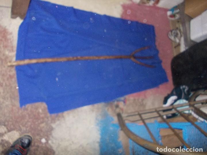 Antig&uuml;edades: horca de tres puntas - Foto 4