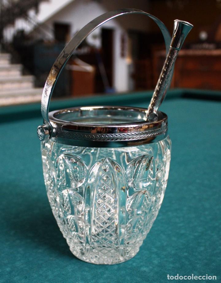 Antig&uuml;edades: CUBITERA EN CRISTAL CON CUCHARA. REF. 6072